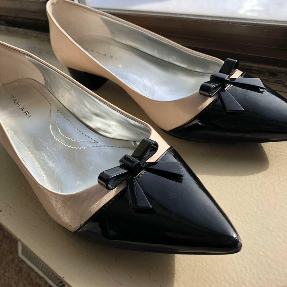 Tahari Beige & Black Toe-Capped Bow Heels Size 9